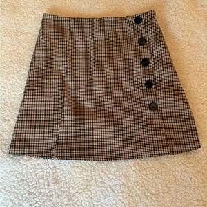 Lightweight Black and brown plaid button skirt with side zipper Forever 21